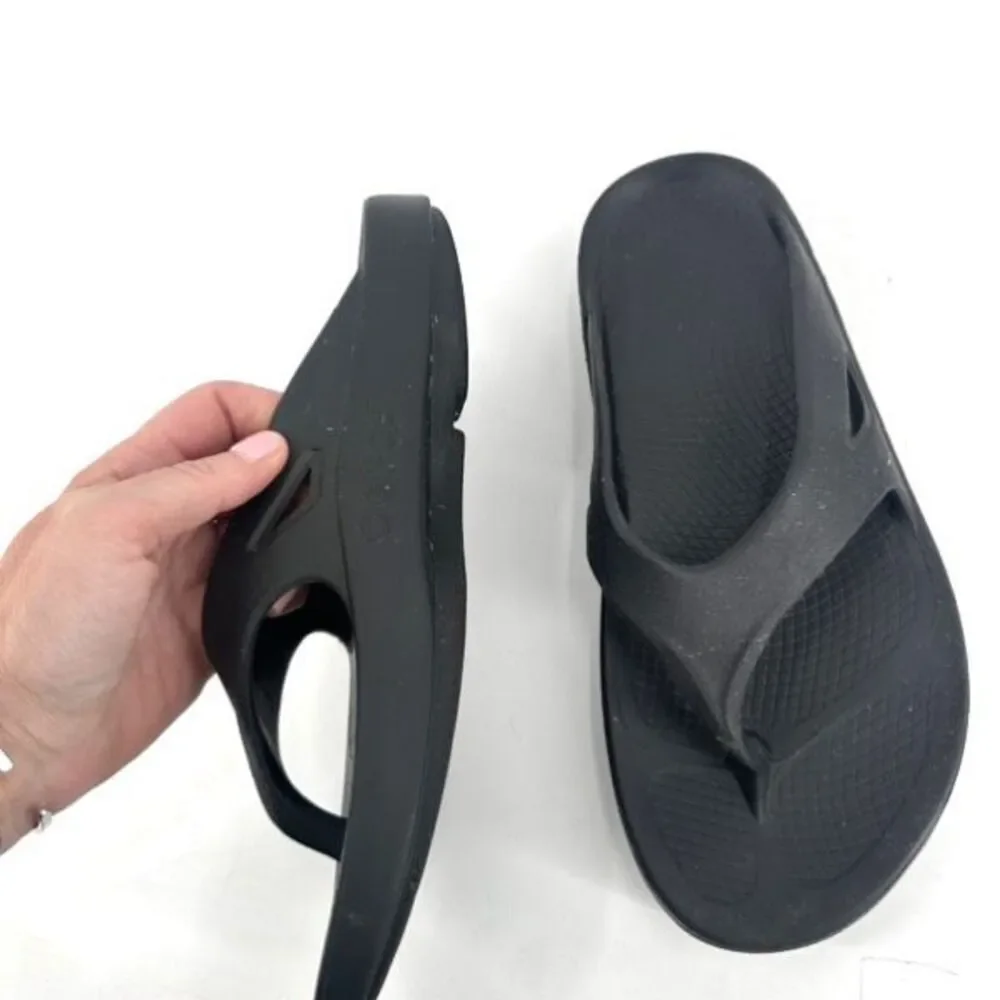 OOFOS OOriginal Flip Flop Men’s 10 Women 12 Sandals Comfort Recovery Shoes Black